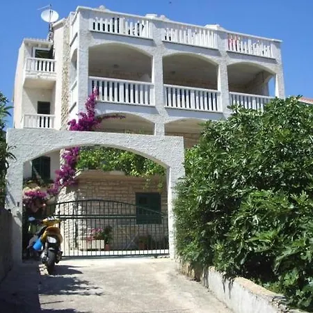 In With Sea View, Terrace, Air Conditioning, Wifi 5121-1 Appartement